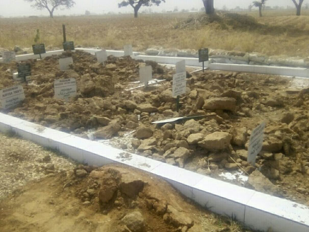 soldiers desecrate shuhada graves
